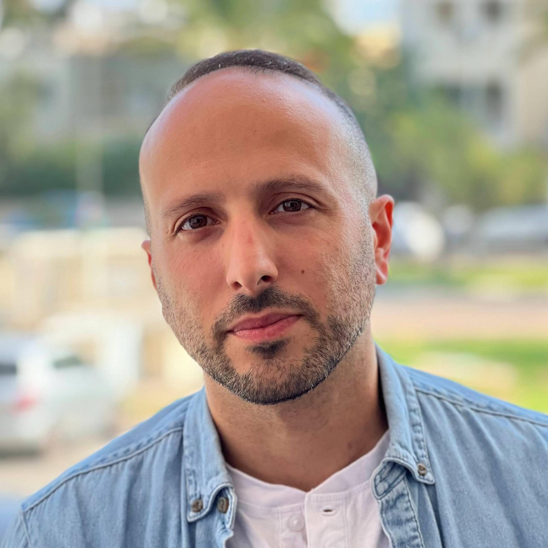 Avner Azulay