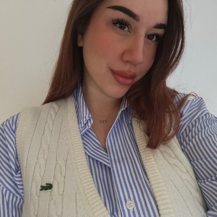 Esmeralda Dosti